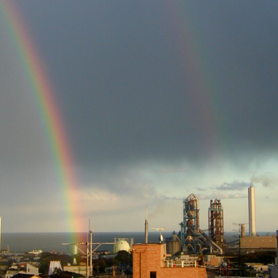 虹の写真：2002年11月05日市役所屋上から南東方向