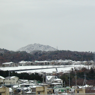 2002年12月09日：市役所屋上から神峰山方向の写真