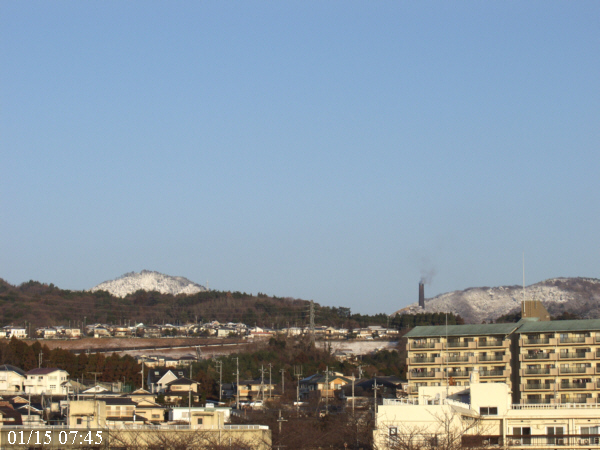 2013年1月15日朝の積雪の様子（市役所から北西を見る）